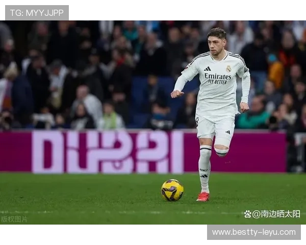 巴尔韦德西甲200场里程碑!皇马中场创纪录,乌拉圭第13人达成 巴尔韦德西甲200场里程碑!皇马中场创纪录,乌拉圭第13人达成